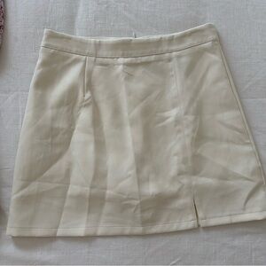 Cream mini skort